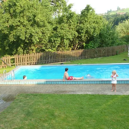 アパート Holidays In Bavaria With A Swimming Pool